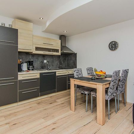 ויר Apartmani Sanja מראה חיצוני תמונה