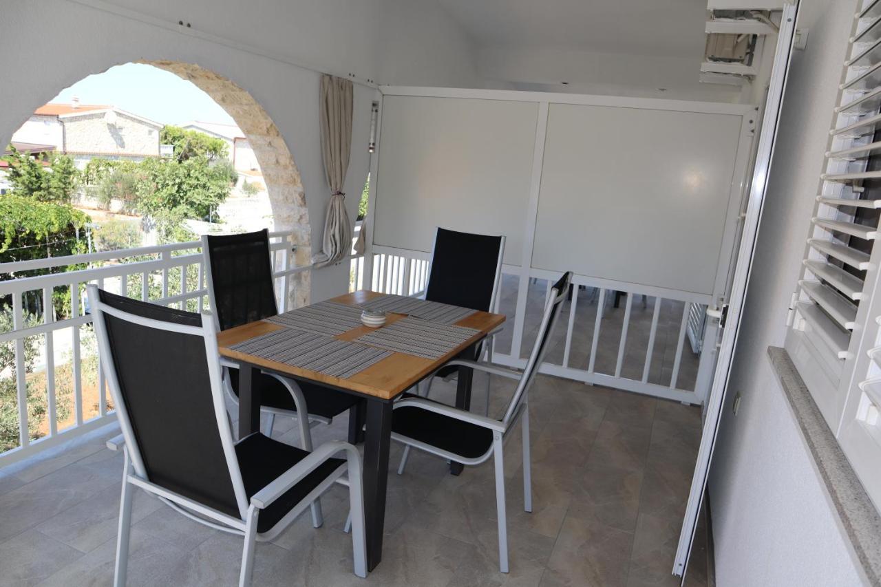ויר Apartmani Sanja מראה חיצוני תמונה