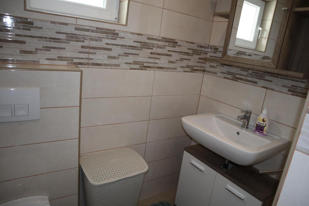ויר Apartmani Sanja מראה חיצוני תמונה