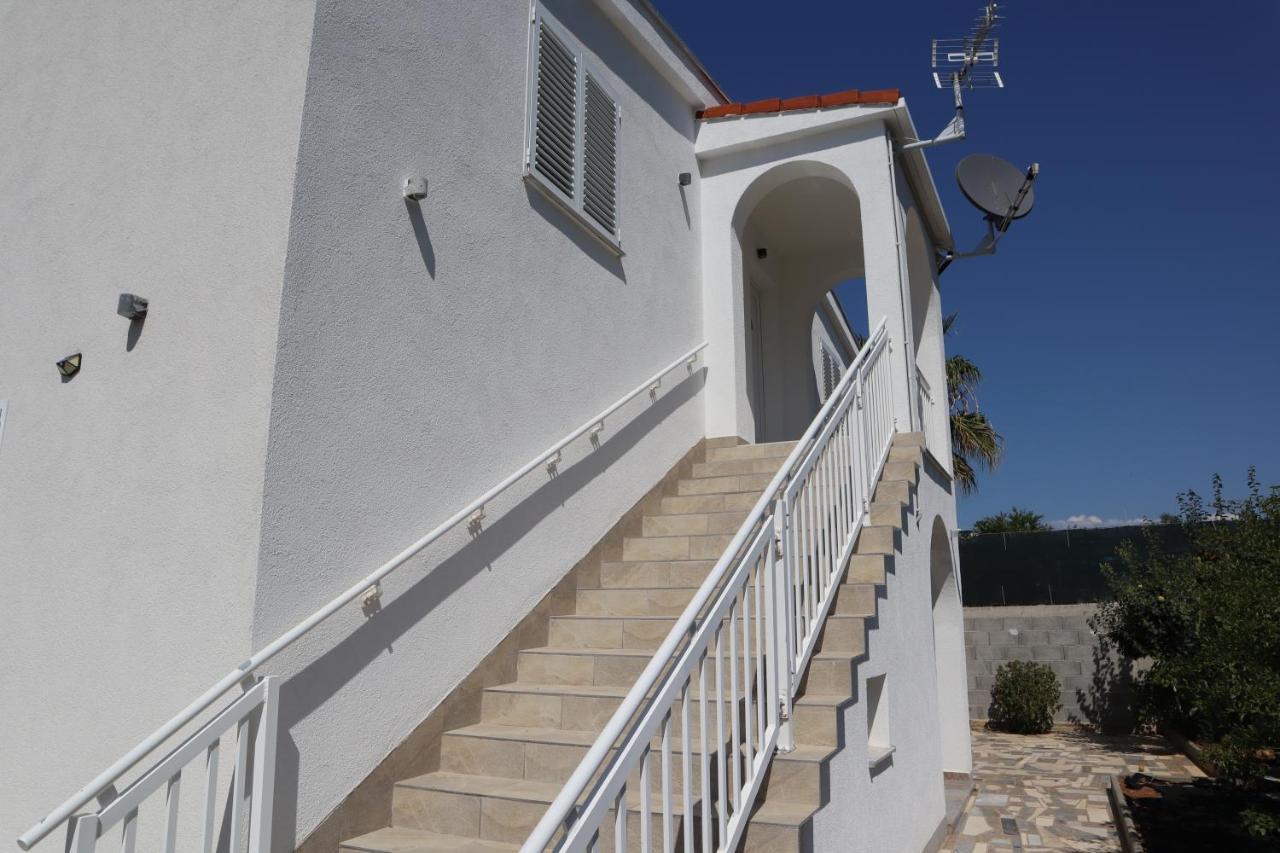 ויר Apartmani Sanja מראה חיצוני תמונה