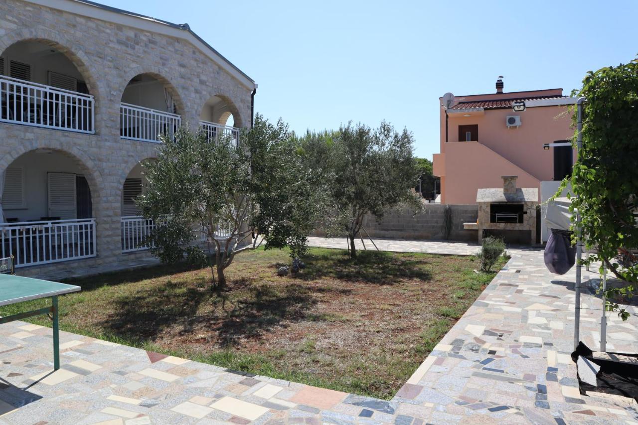 ויר Apartmani Sanja מראה חיצוני תמונה