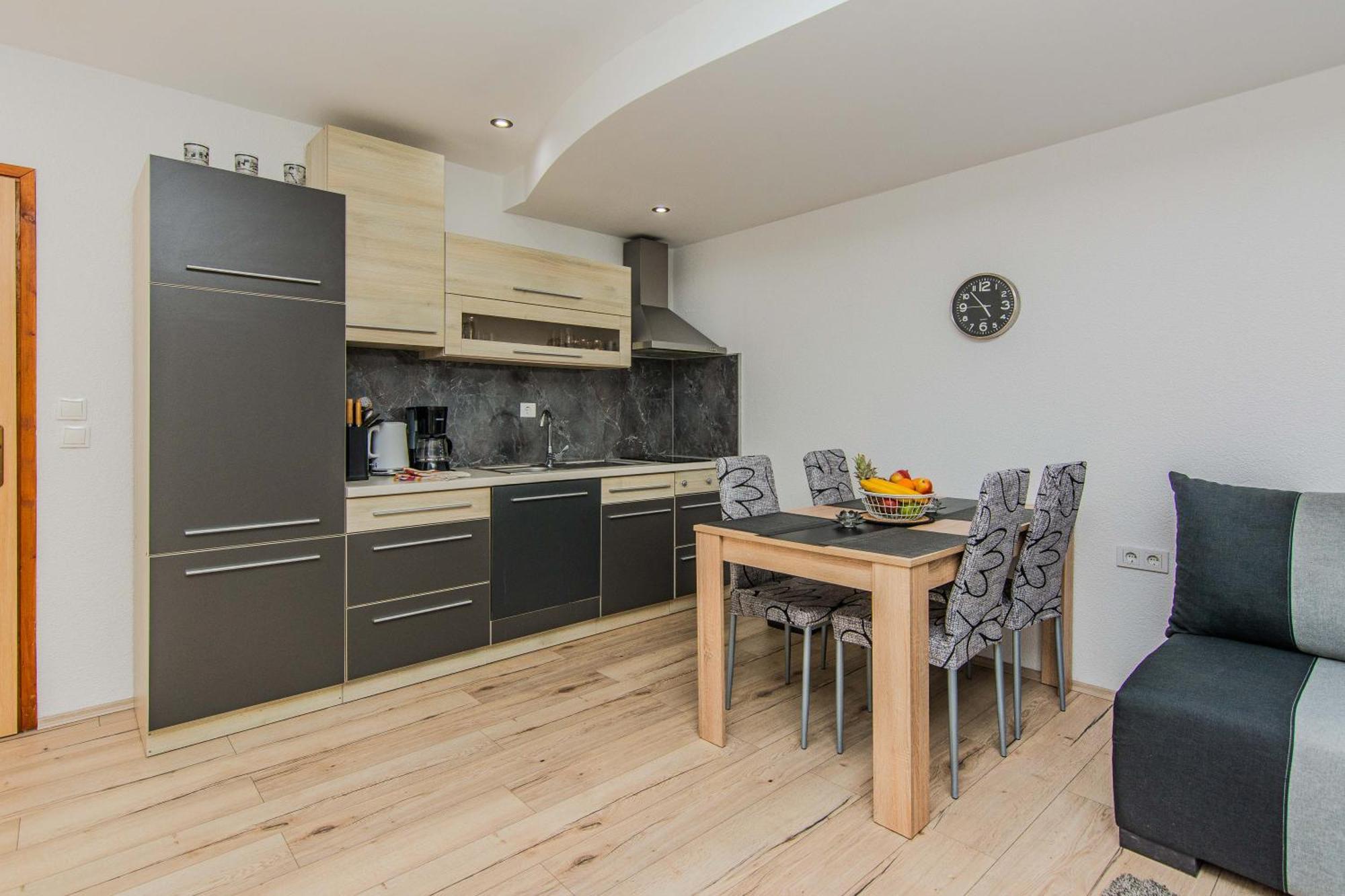 ויר Apartmani Sanja מראה חיצוני תמונה